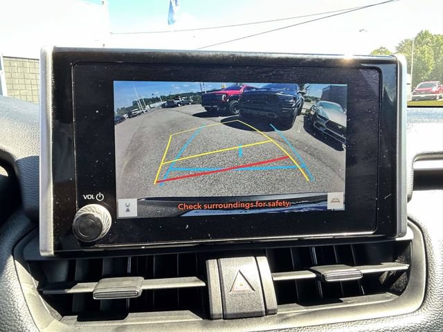 Used 2025 Toyota RAV4 XLE FWD image 16