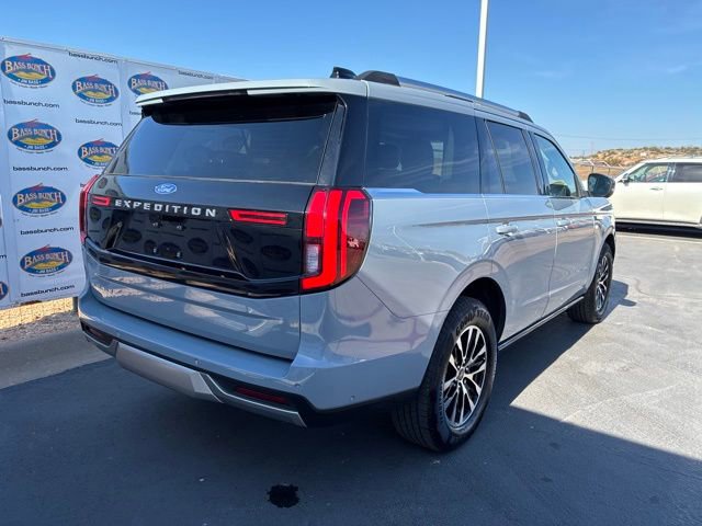 Certified 2025 Ford Expedition Platinum image 3