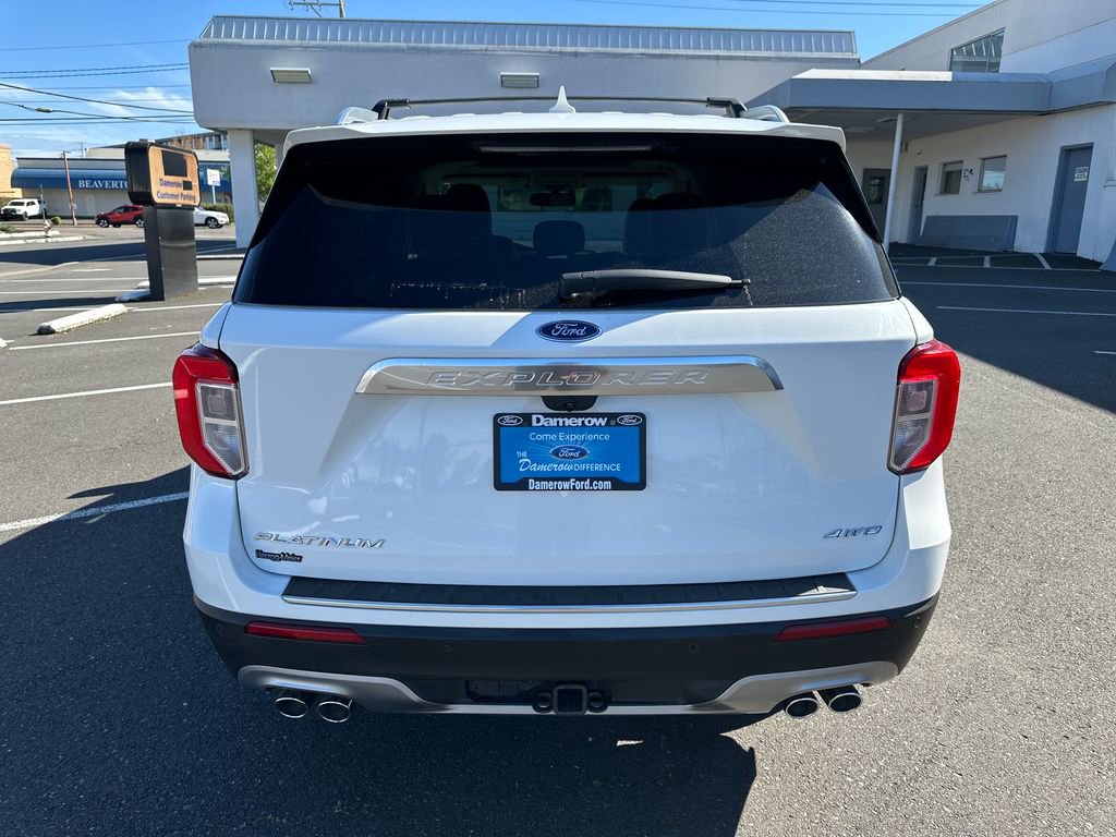 Certified 2022 Ford Explorer Platinum w/ Equipment Group 601A AWD/4WD image 5