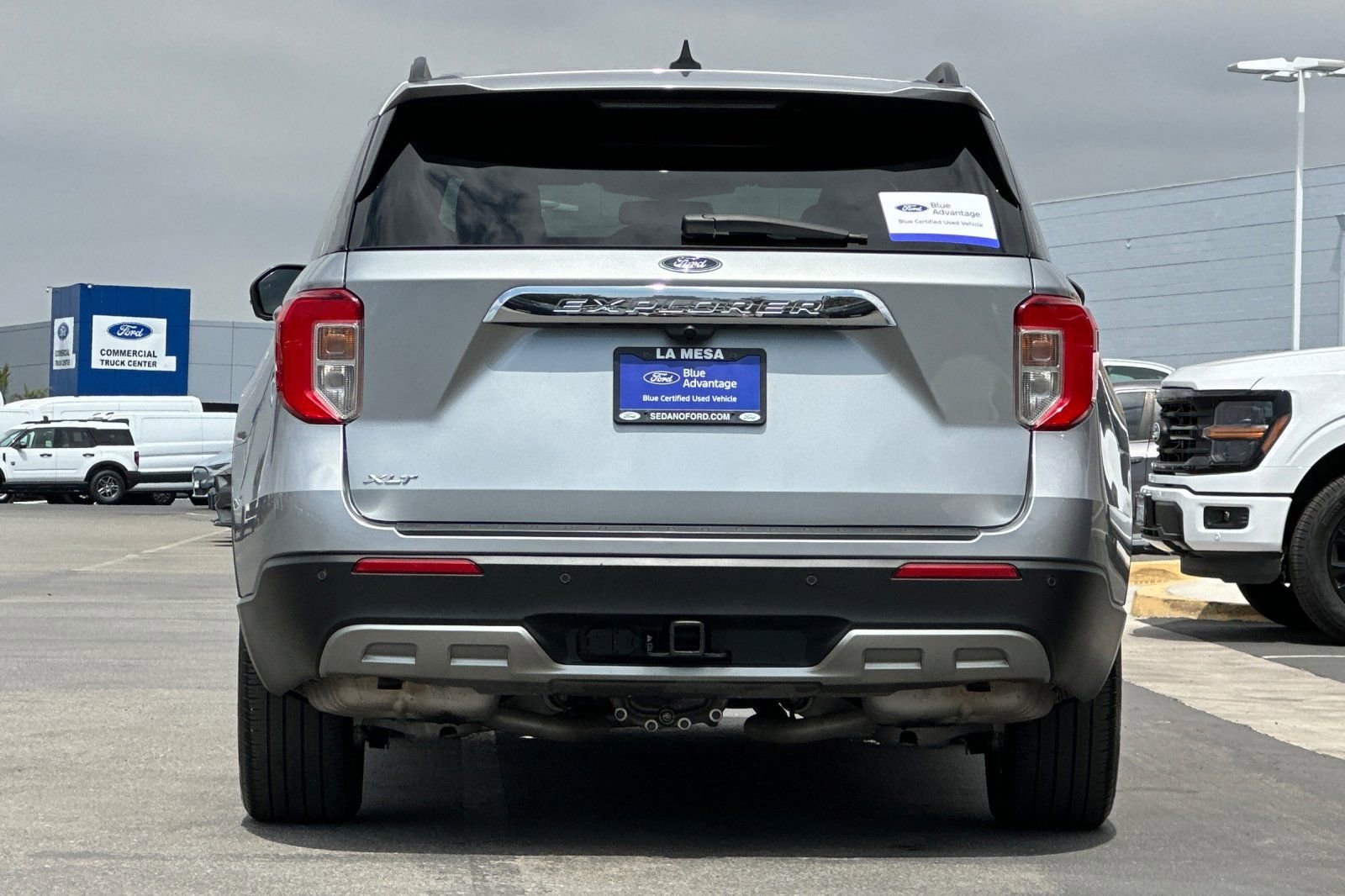 Certified 2022 Ford Explorer XLT w/ Equipment Group 202A RWD image 4