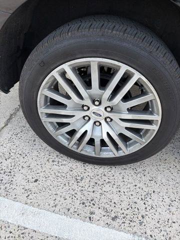 Certified 2023 Ford Expedition Platinum AWD/4WD image 11