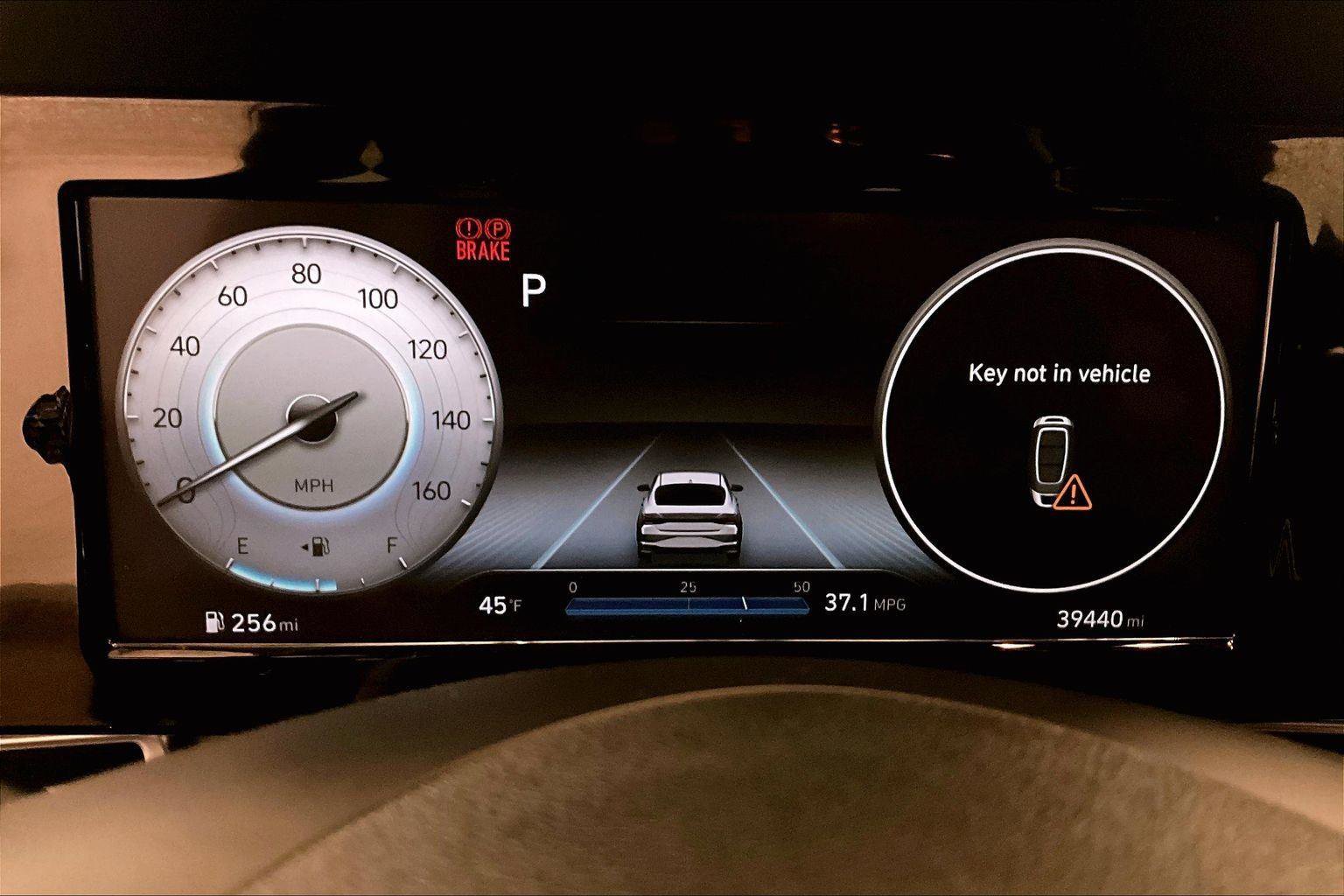 Used 2021 Hyundai Elantra SEL w/ Convenience + Premium Package image 19