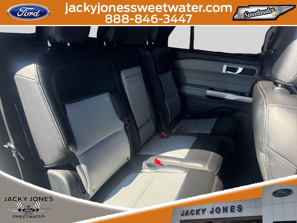 Certified 2022 Ford Explorer XLT w/ Equipment Group 202A image 18