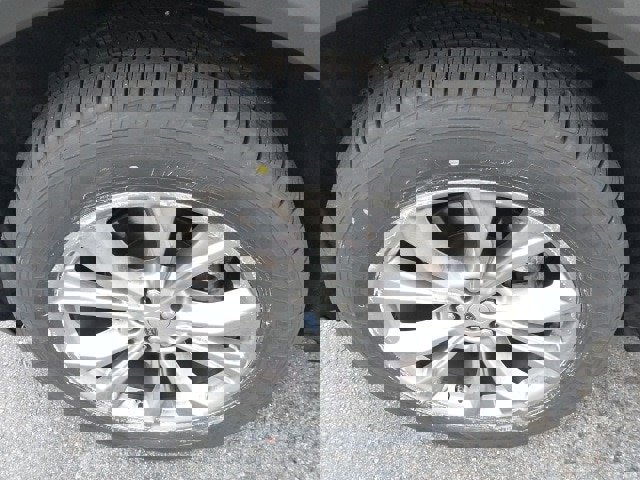 Certified 2021 Ford Explorer XLT w/ Equipment Group 202A image 14