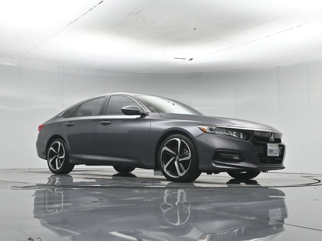 Used 2019 Honda Accord Sport image 2