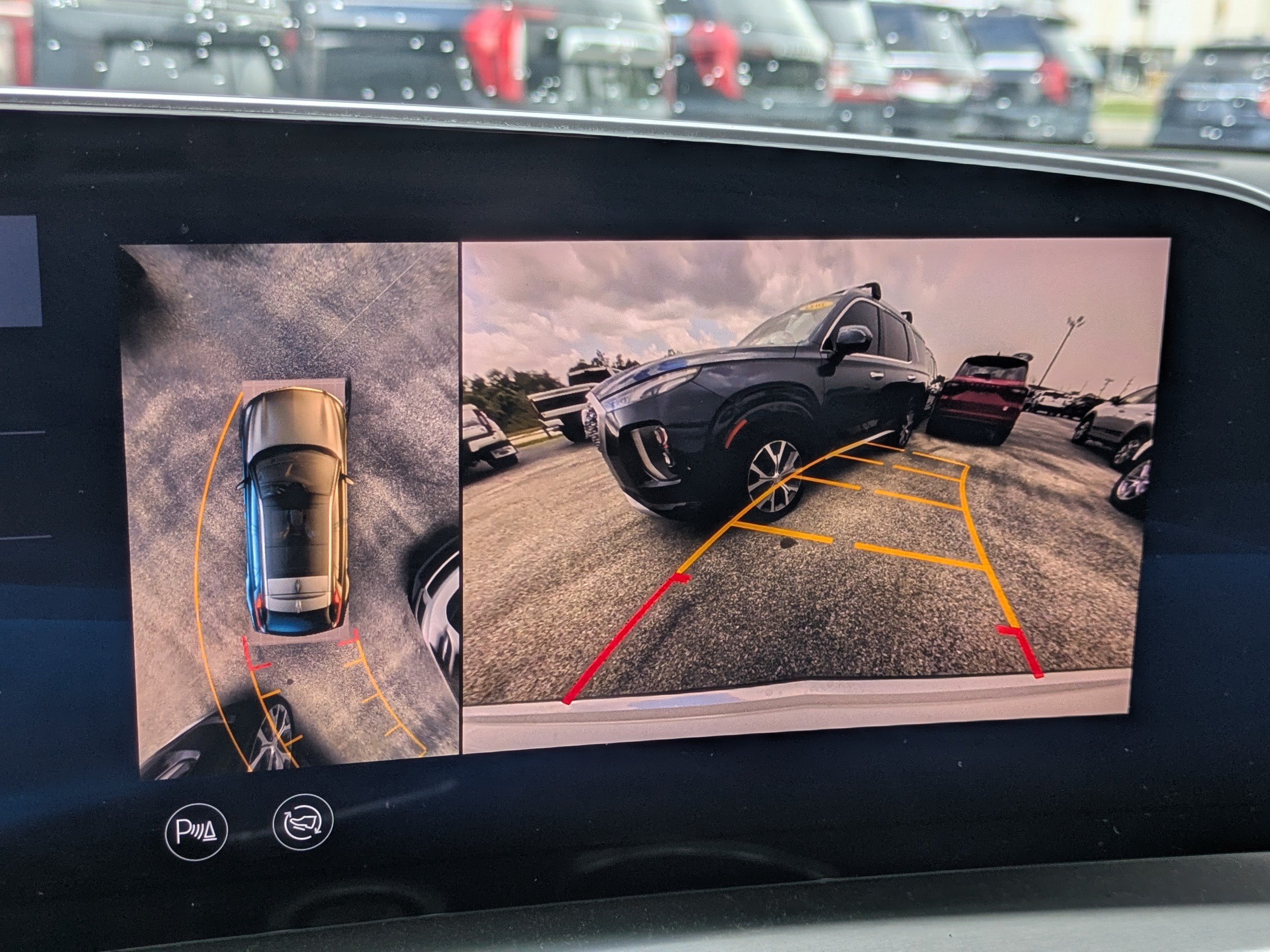 Used 2024 Cadillac Lyriq Luxury RWD image 25