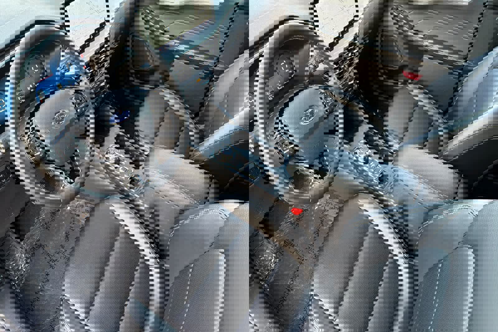 Certified 2024 Ford Escape Platinum image 11