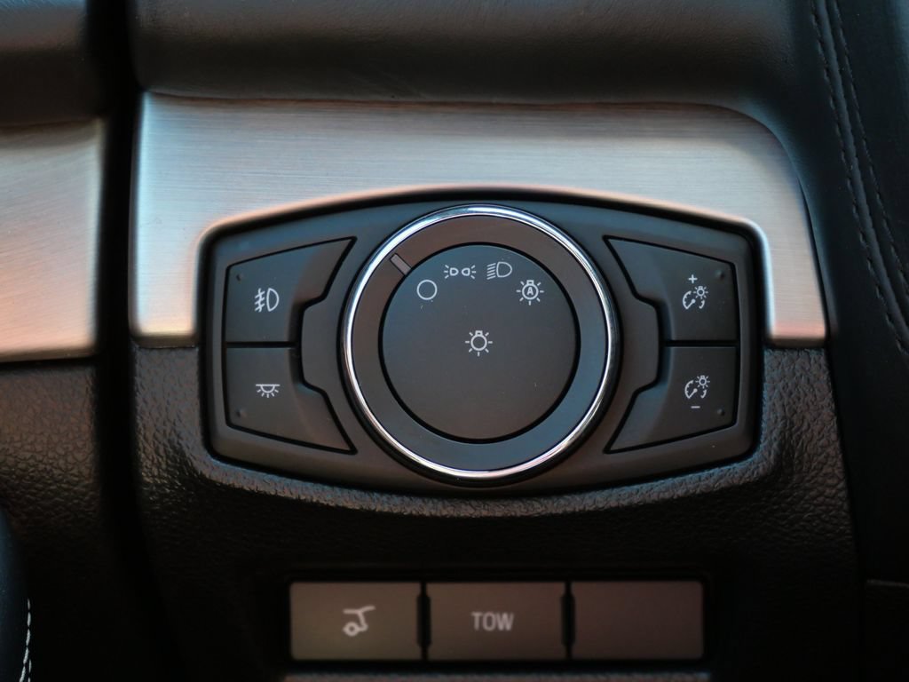 Certified 2018 Ford Explorer Platinum AWD/4WD image 23