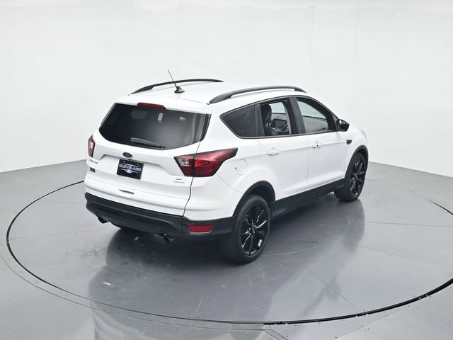 Certified 2019 Ford Escape SE FWD image 39