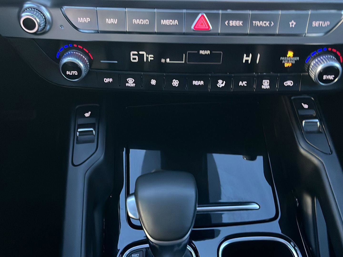 Used 2025 Kia Telluride S FWD image 23