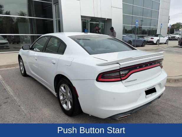Used 2019 Dodge Charger SXT RWD image 5