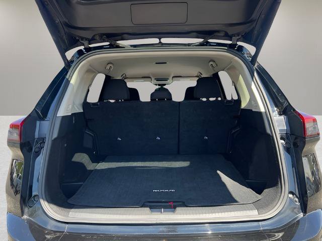 Used 2024 Nissan Rogue SV AWD/4WD image 28