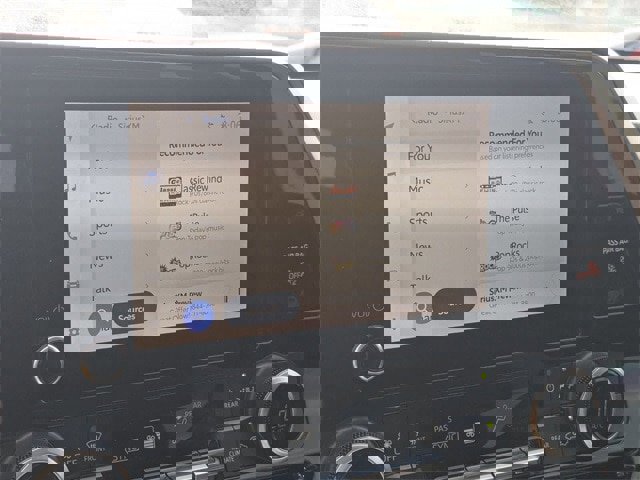 Used 2023 Toyota Highlander L image 16