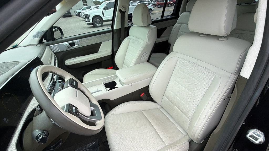Used 2025 Hyundai Santa Fe Calligraphy FWD image 21