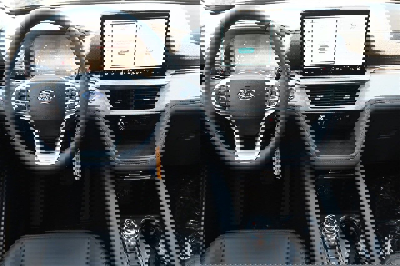 Certified 2025 Ford Explorer Active w/ Active Comfort Package image 34