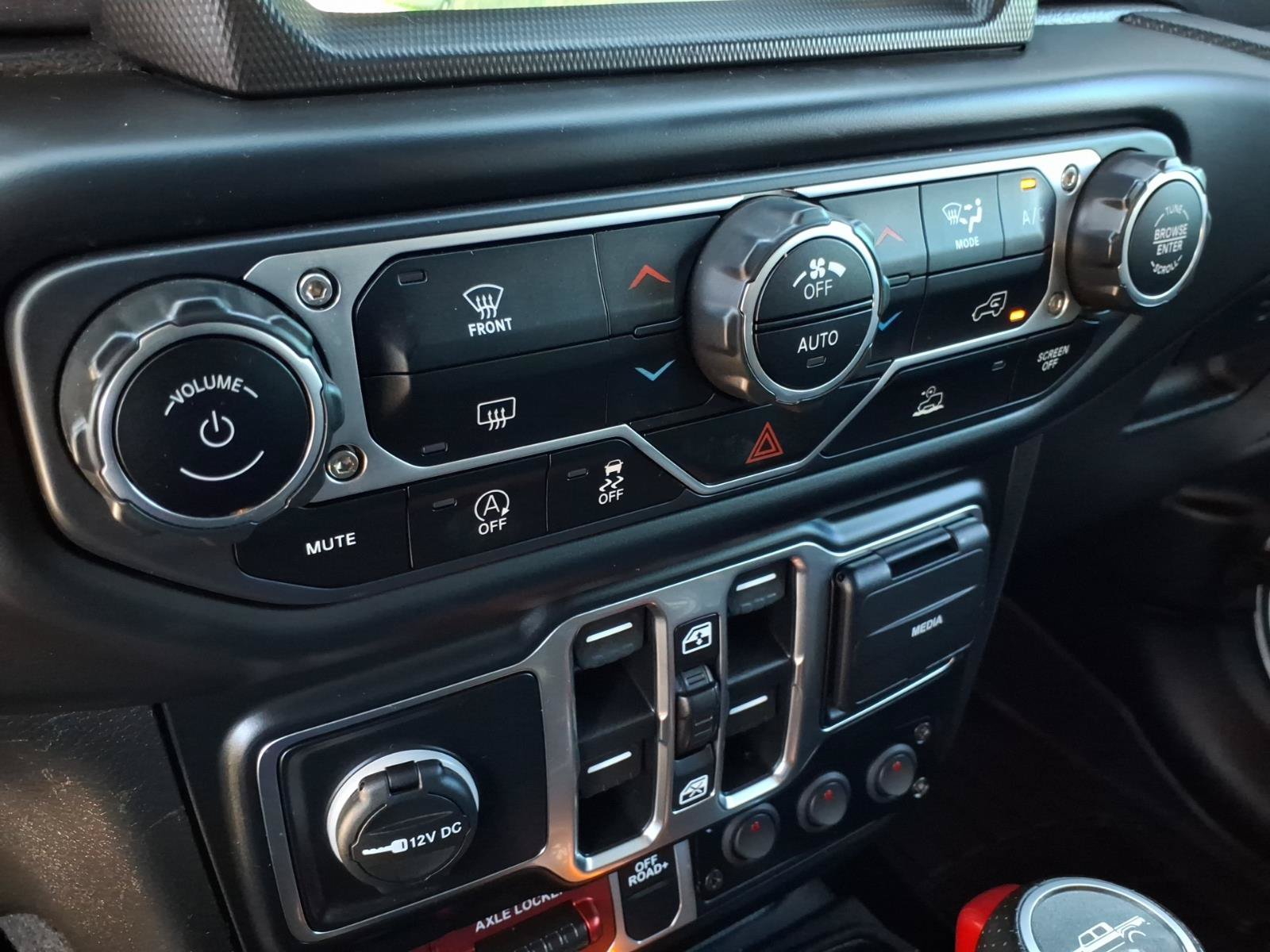 Used 2022 Jeep Gladiator Mojave AWD/4WD image 25