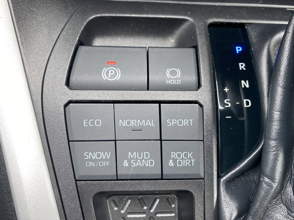 Used 2023 Toyota RAV4 XLE image 34