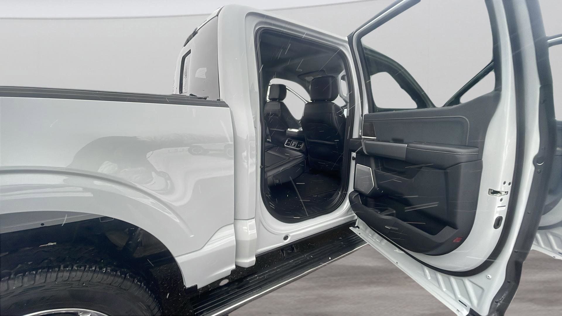 Certified 2023 Ford F150 Lariat w/ Equipment Group 502A High image 22