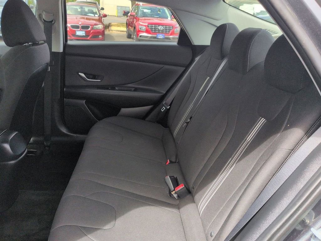 Used 2023 Hyundai Elantra SEL FWD image 23