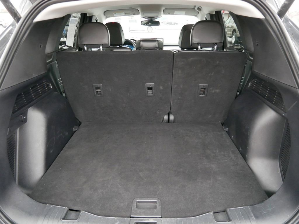 Certified 2024 Ford Escape Platinum AWD/4WD image 18