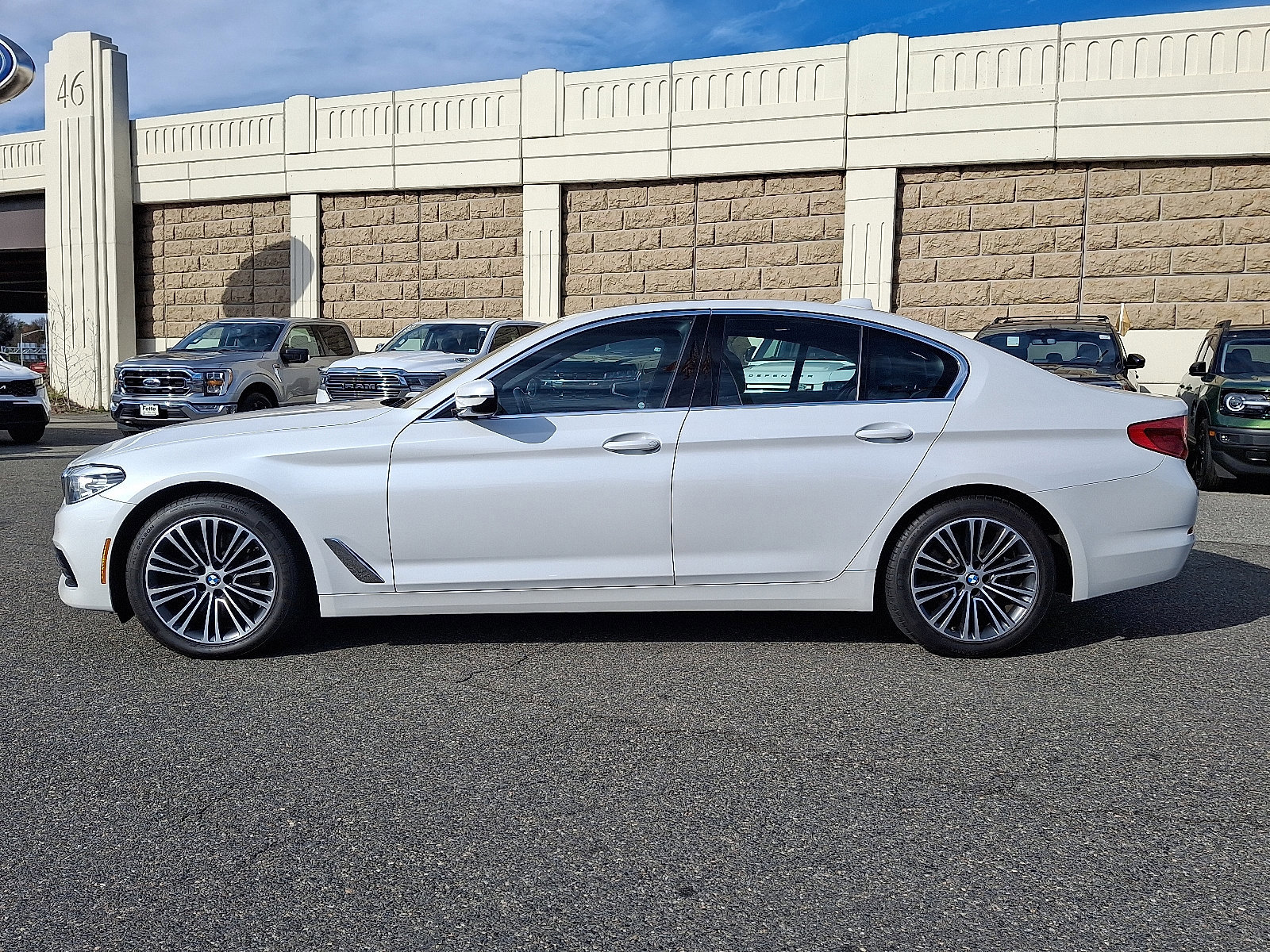 Used 2019 BMW 530i xDrive w/ Convenience Package image 5