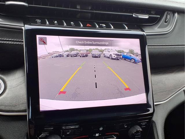 Used 2023 Jeep Grand Cherokee L Limited AWD/4WD image 13