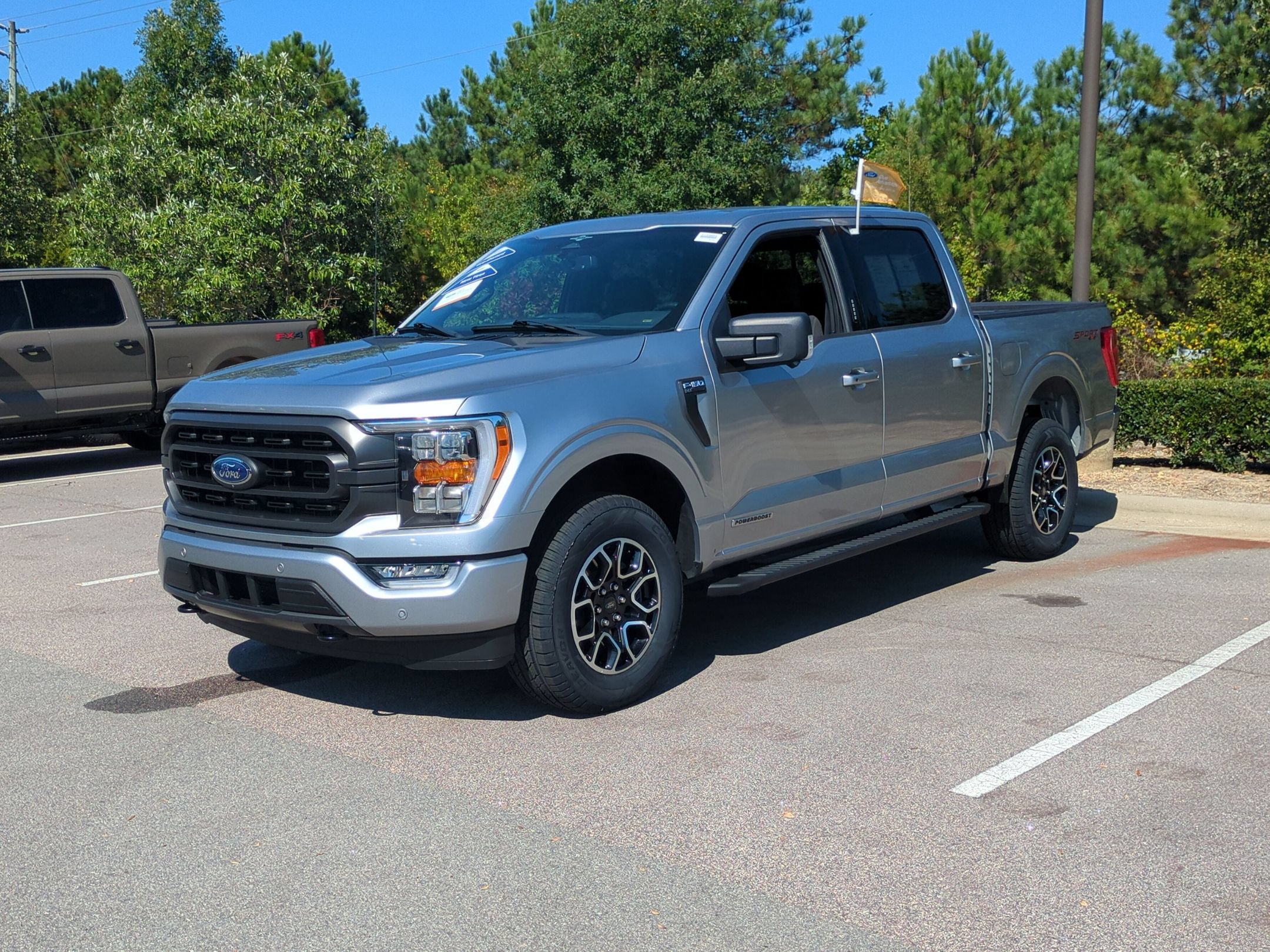 Certified 2023 Ford F150 4x4 SuperCrew Hybrid image 8