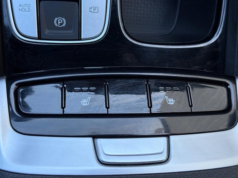 Used 2022 Hyundai Santa Cruz SEL image 19