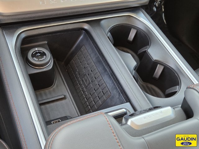 Certified 2025 Ford Expedition Active AWD/4WD image 24