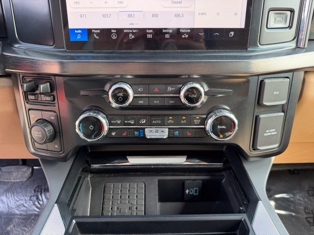Certified 2025 Ford F450 Lariat w/ Chrome Package AWD/4WD image 20