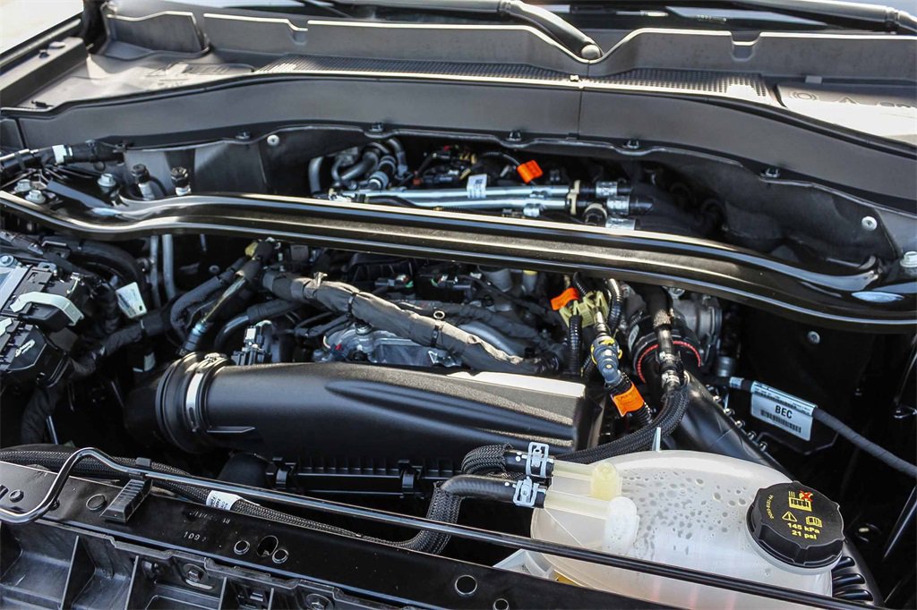 Certified 2025 Ford Explorer ST-Line w/ Premium Package image 34