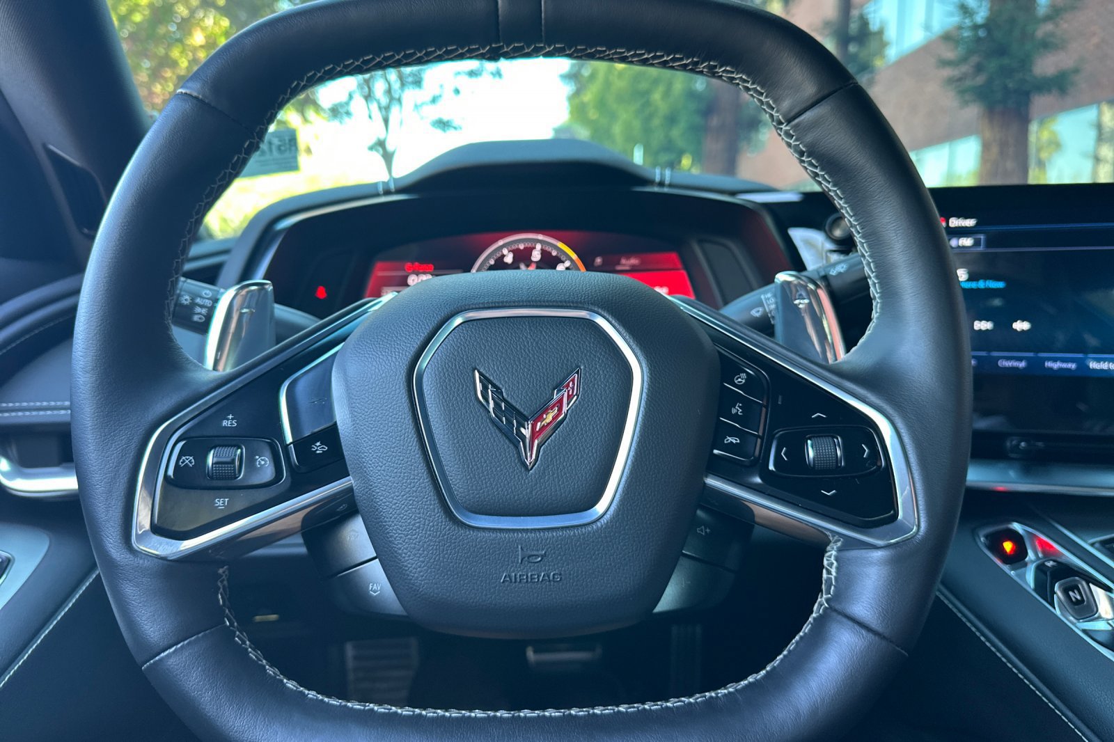 Used 2024 Chevrolet Corvette Stingray Preferred Cpe w/ Z51 Performance Package RWD image 33