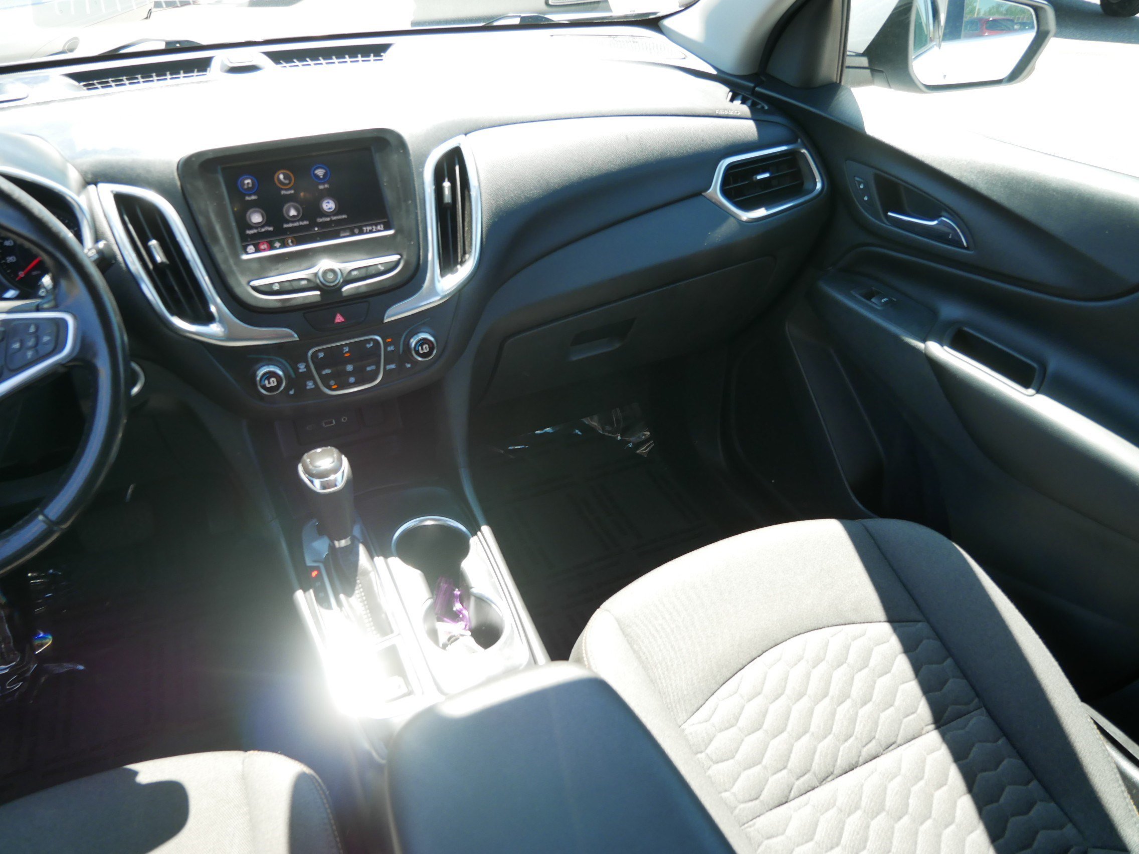 Used 2020 Chevrolet Equinox LT AWD/4WD image 11