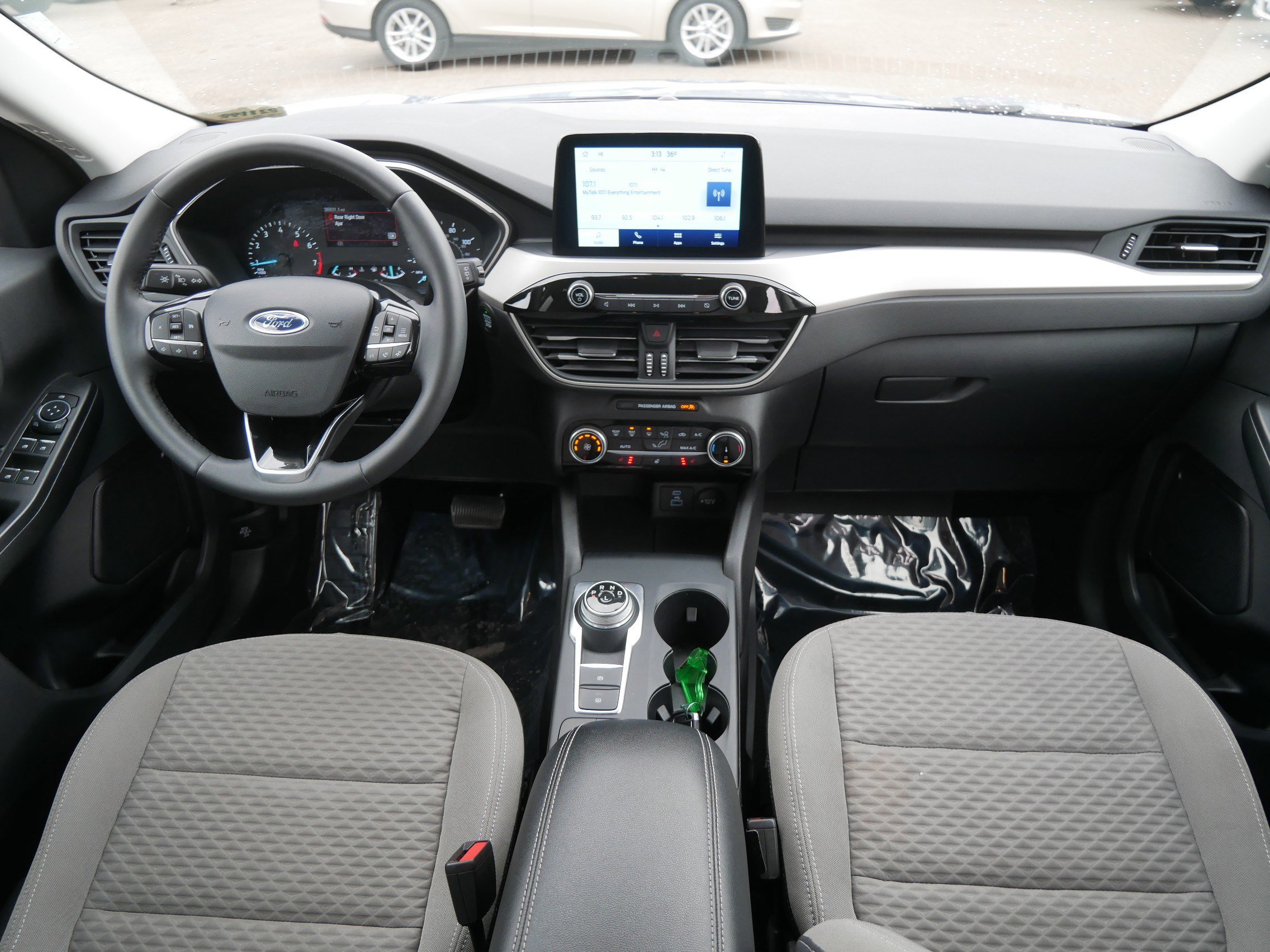 Certified 2022 Ford Escape SE w/ Cold Weather Package image 10