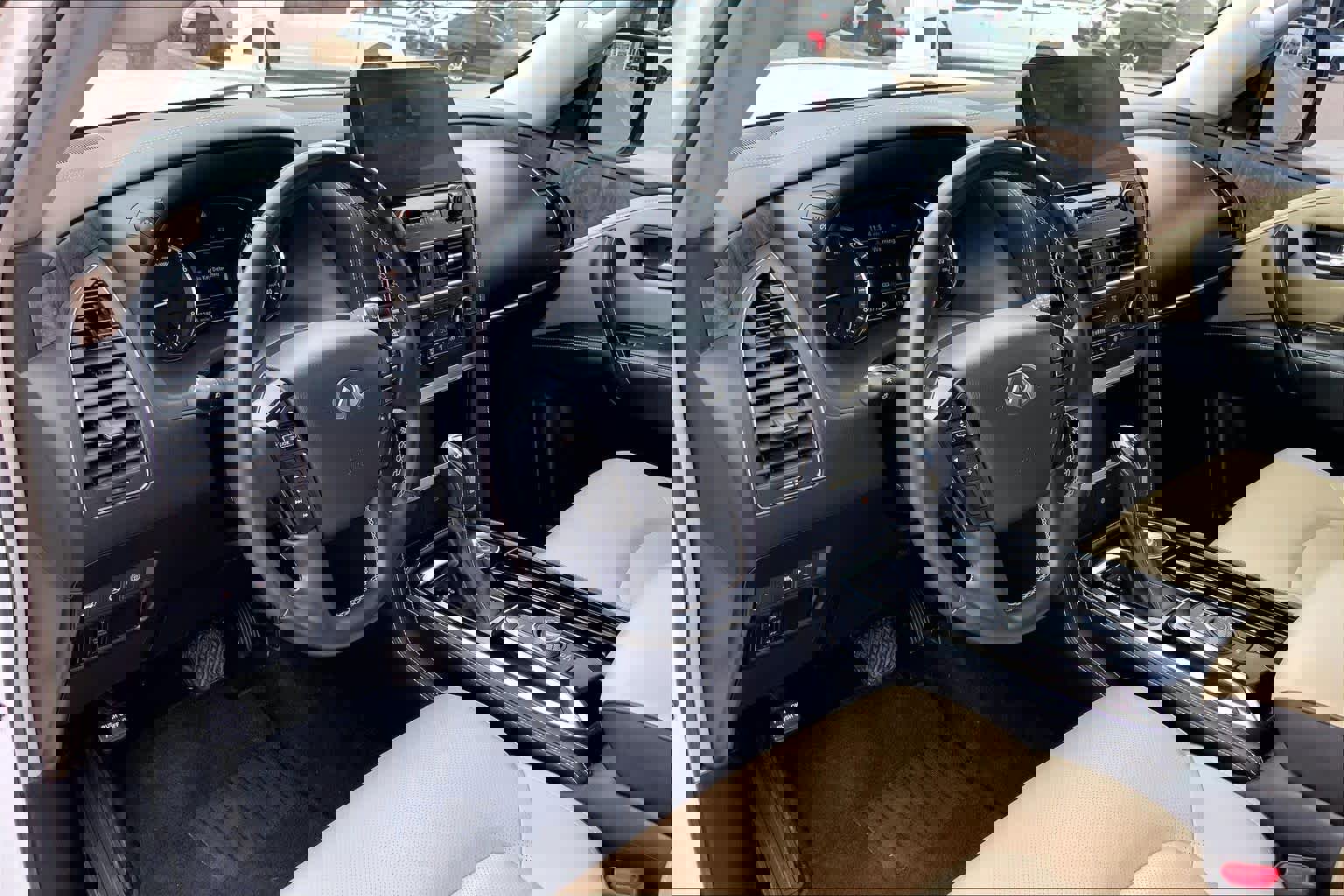 Used 2022 INFINITI QX80 Premium Select w/ Cargo Package image 18