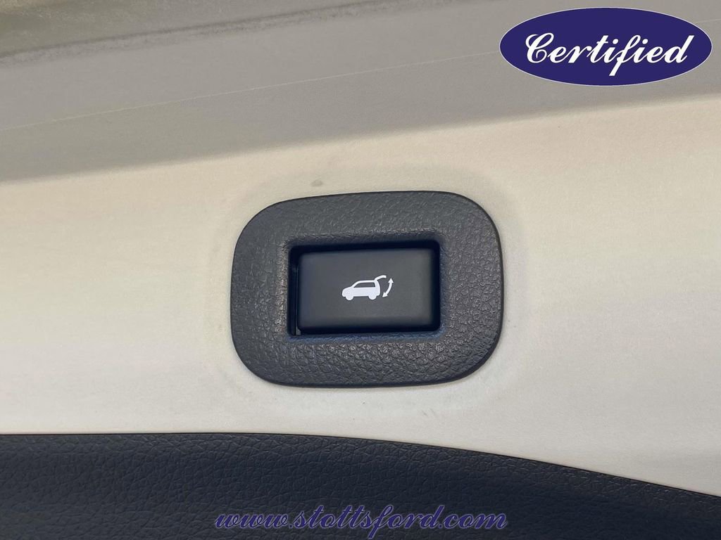 Used 2018 Nissan Rogue SV AWD/4WD image 10