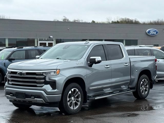 Used 2025 Chevrolet Silverado 1500 High Country AWD/4WD image 33