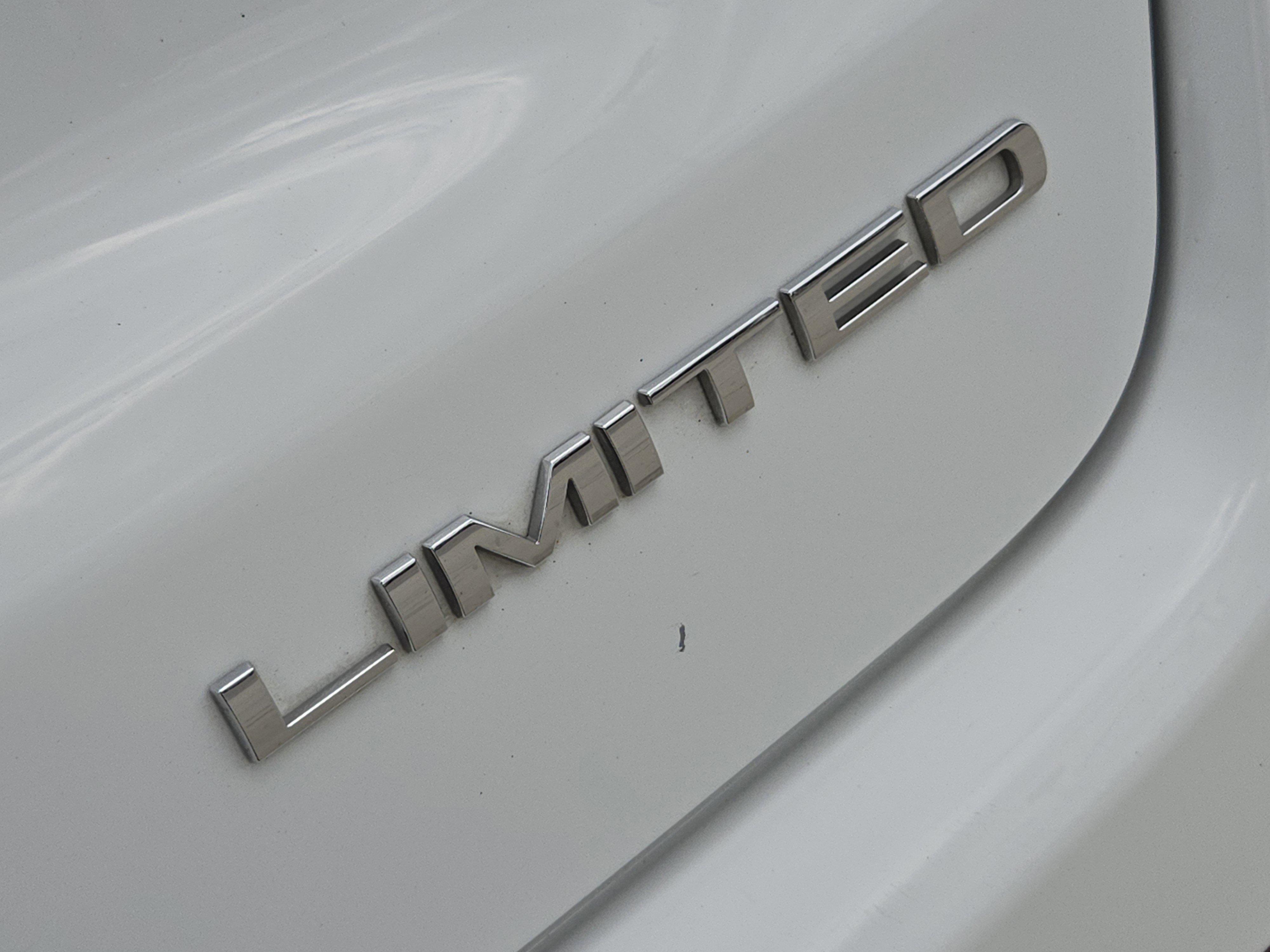 Used 2025 Jeep Compass Limited AWD/4WD image 11