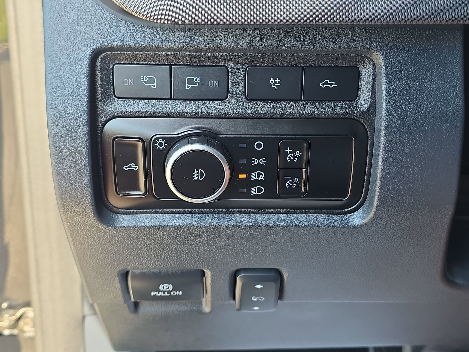 Certified 2023 Ford F350 Platinum image 57