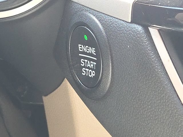 Certified 2020 Ford Escape SE FWD image 44
