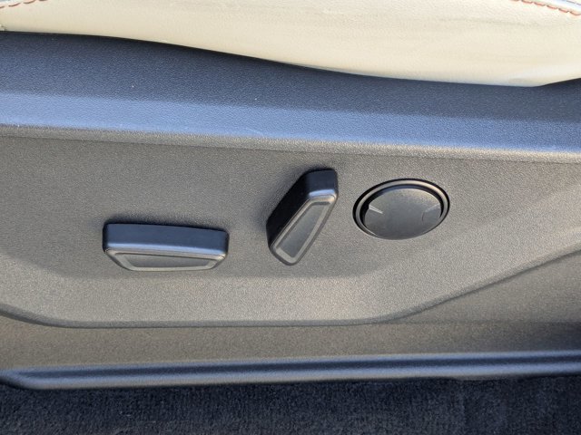 Certified 2025 Ford Expedition Active image 18