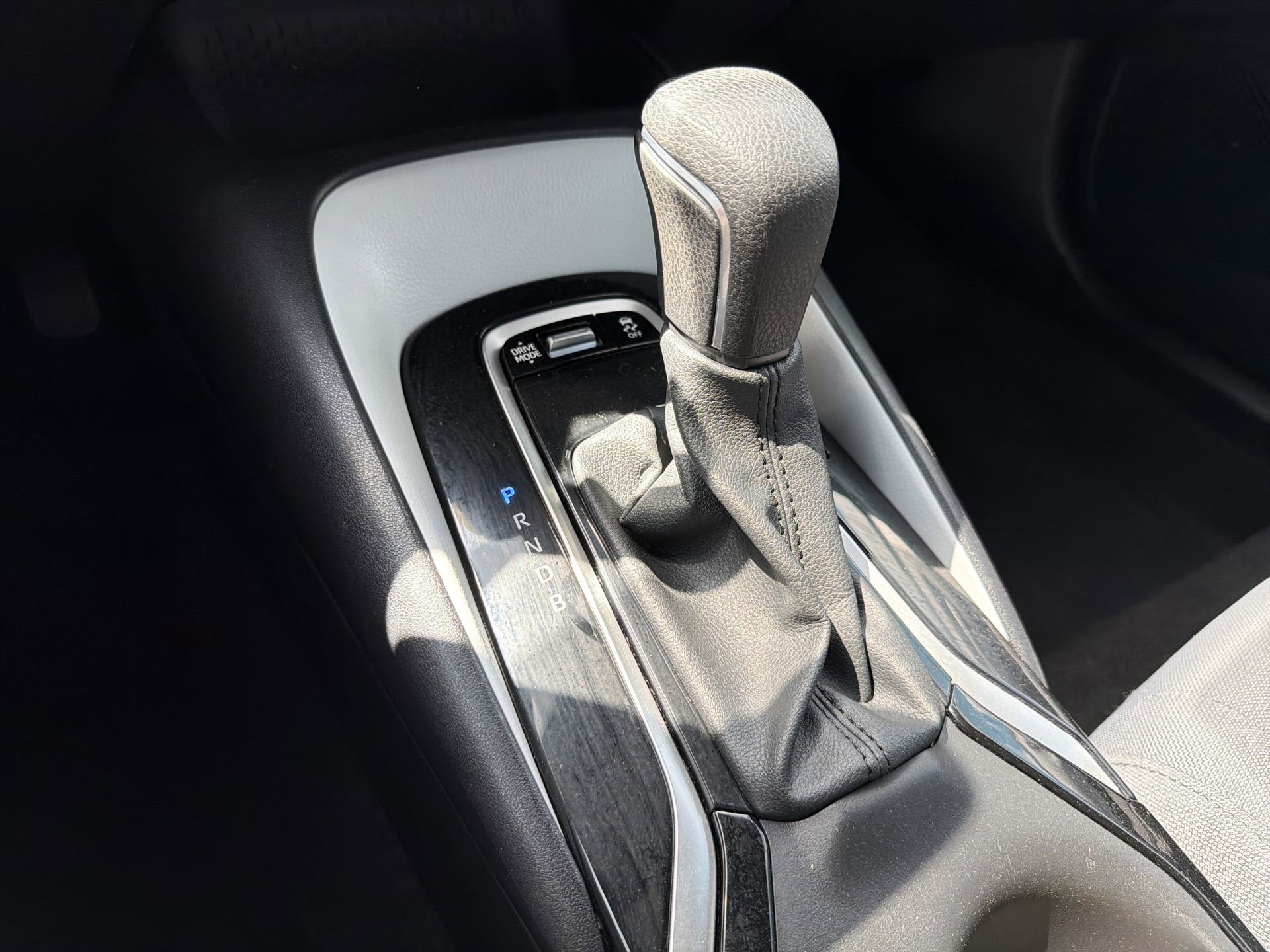 Used 2024 Toyota Corolla SE image 18