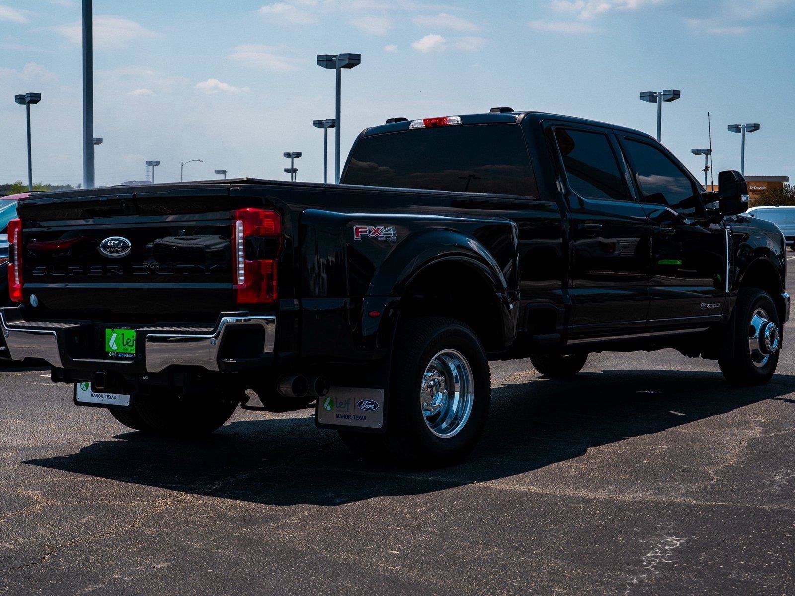 Certified 2025 Ford F350 Lariat w/ FX4 Off-Road Package AWD/4WD image 4