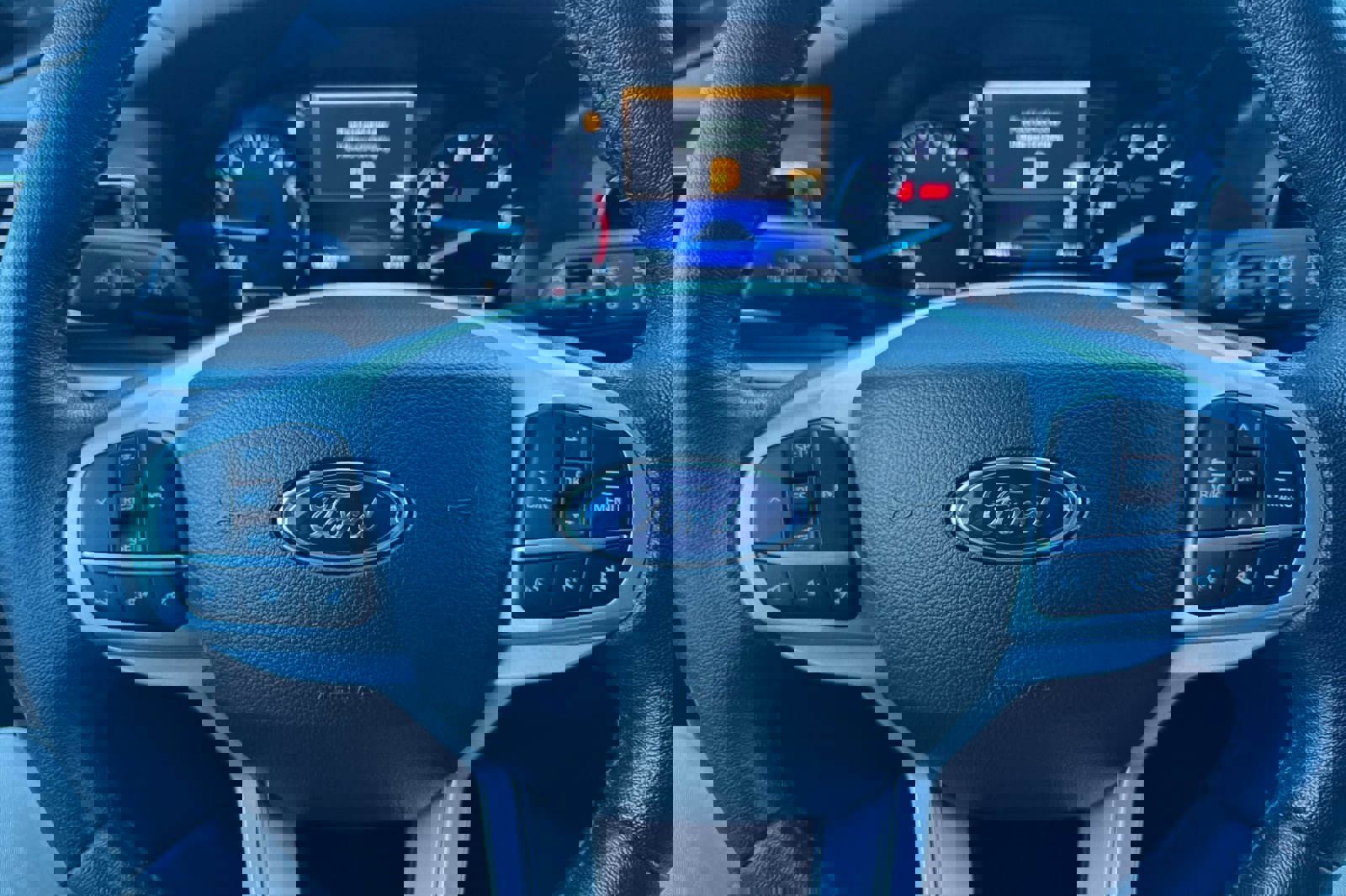 Certified 2022 Ford Explorer XLT w/ Equipment Group 202A image 24