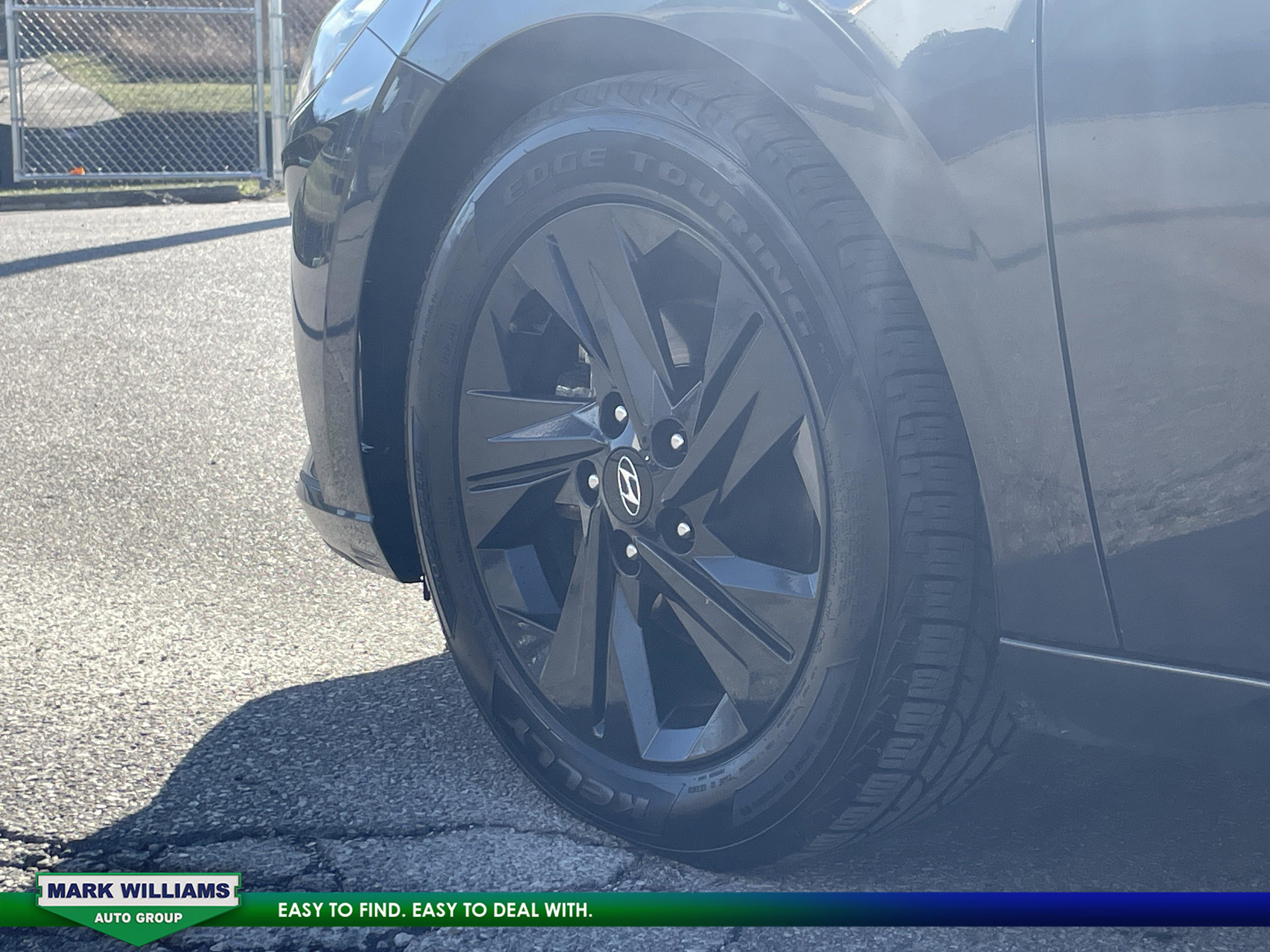 Used 2021 Hyundai Elantra SEL image 24