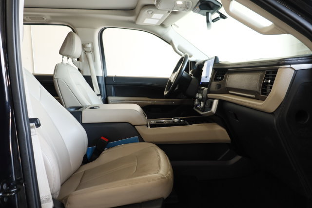 Certified 2024 Ford Expedition Max Limited RWD image 25