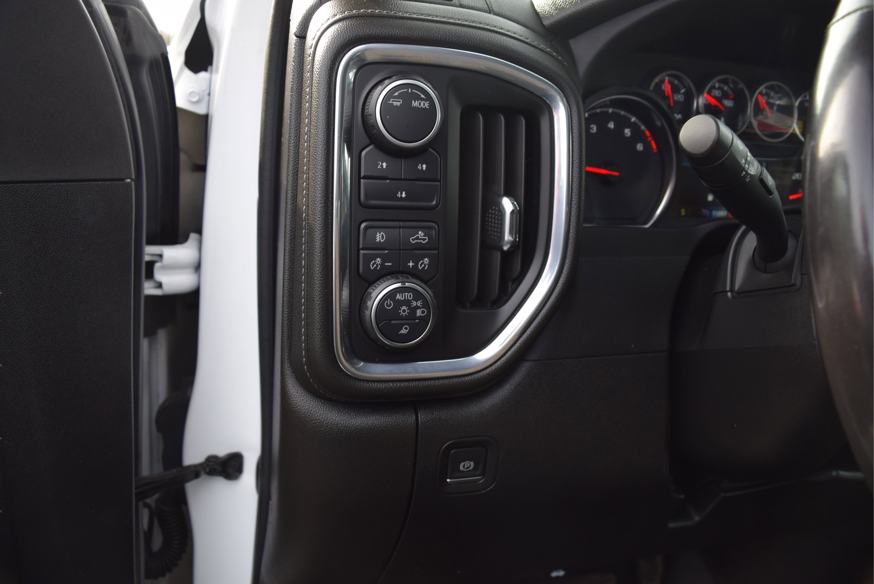 Used 2023 Chevrolet Silverado 2500 LT w/ Convenience Package image 13