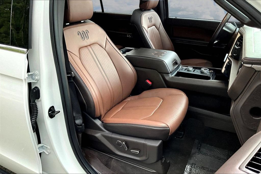 Certified 2023 Ford Expedition King Ranch AWD/4WD image 32