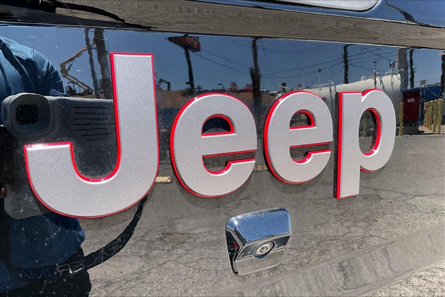 Used 2022 Jeep Gladiator Rubicon w/ LED Lighting Group AWD/4WD image 29