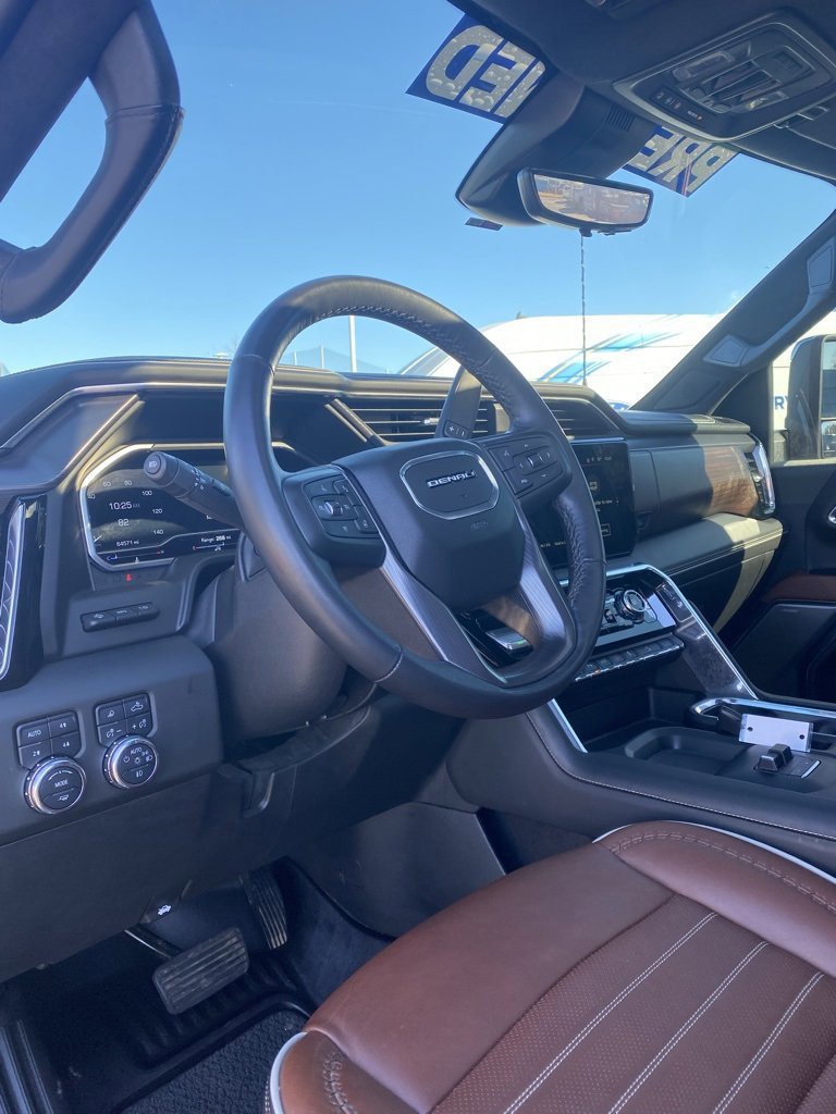 Used 2024 GMC Sierra 2500 Denali Ultimate image 10
